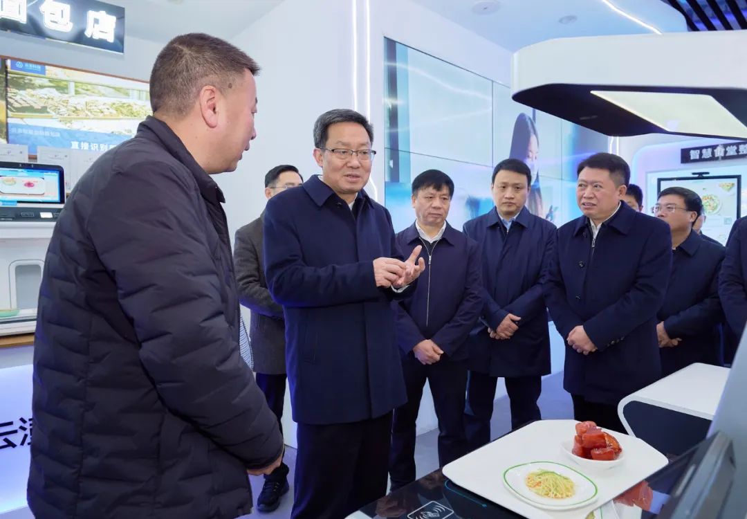市委書記朱重烈蒞臨云澎科技指導工作！